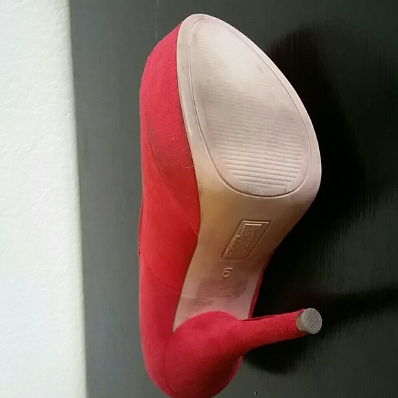 🚫DONATED🚫 4" Red Suede High Heels - Picture 2 of 4